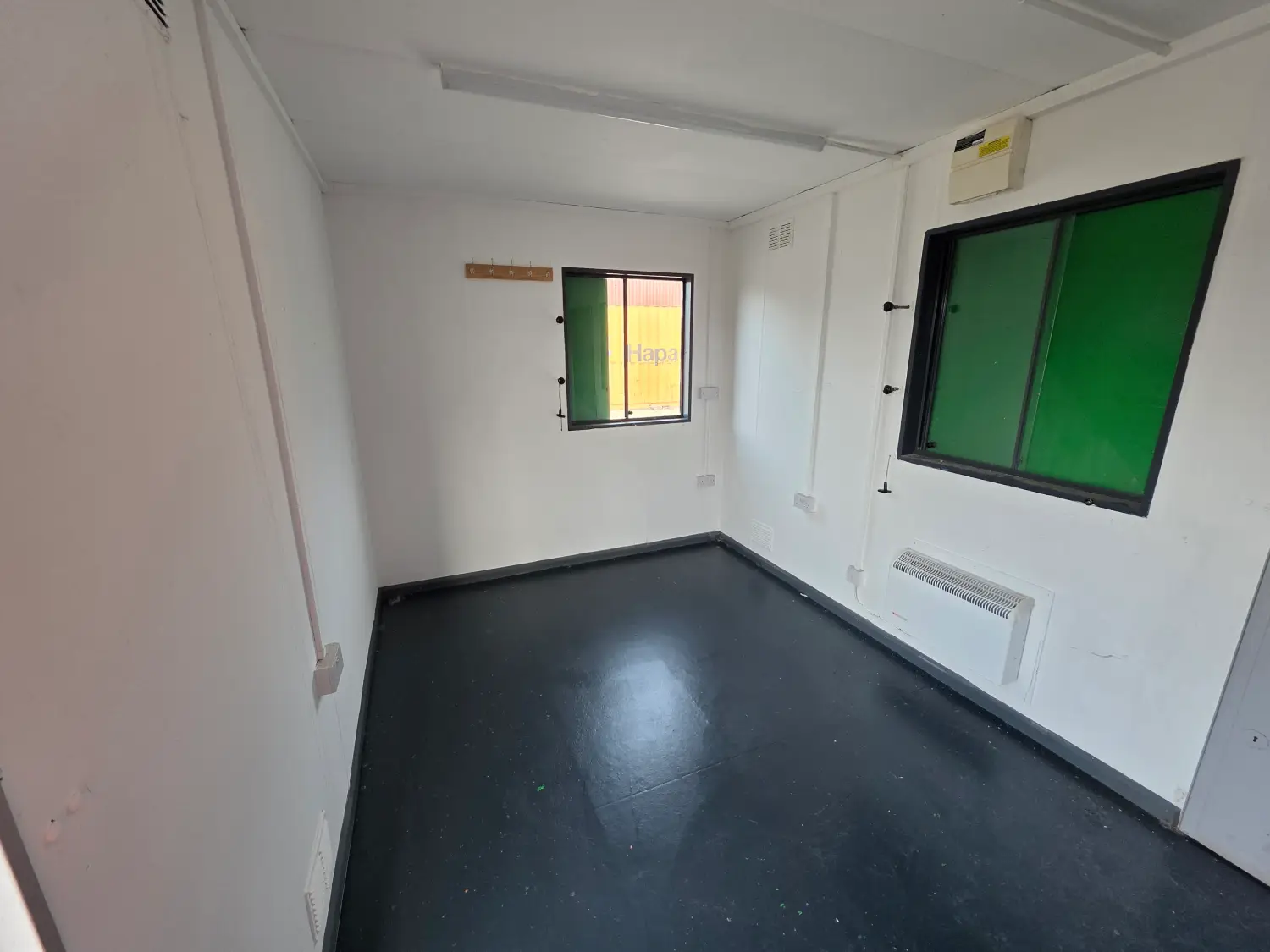 24ft Open Plan Cabin - Image 3