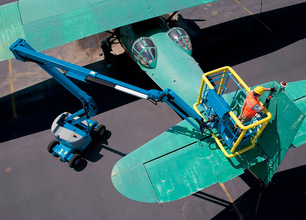 Boom Lift - Genie Z-45/25J Bi-Fuel