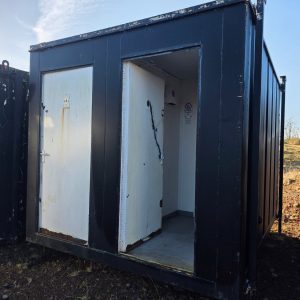 Ex-Hire 2+1 Toilet Block - BBA1428