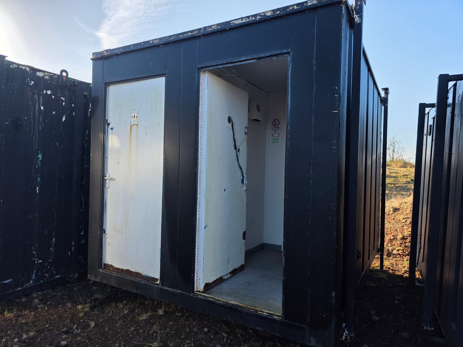 Ex-Hire 2+1 Toilet Block - BBA1428