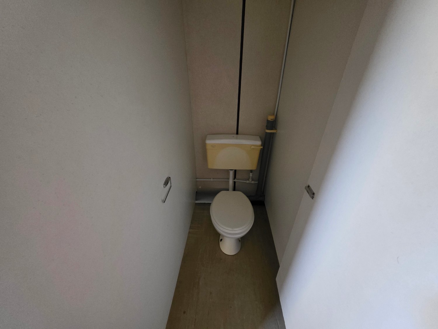 Ex-Hire 2+1 Toilet Block - ORD3674 - Image 5