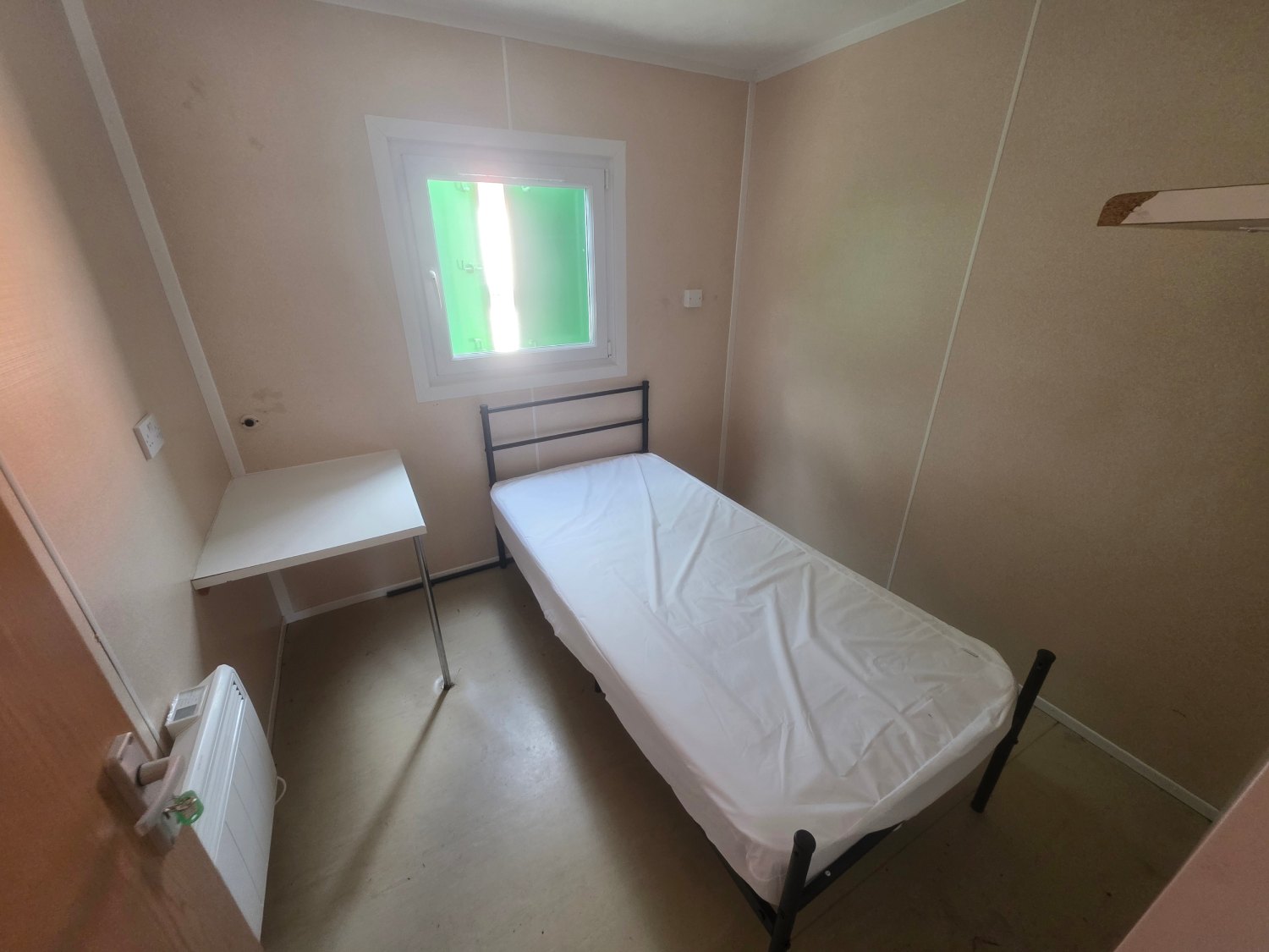 Ex-Hire 24ft Twin Sleeper - Image 4
