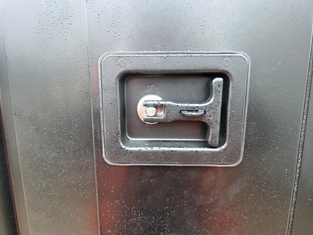 Portable Flat Packed Metal Store - Black - Image 3