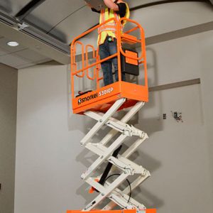 Scissor Lifts - Snorkel 3010P Electric
